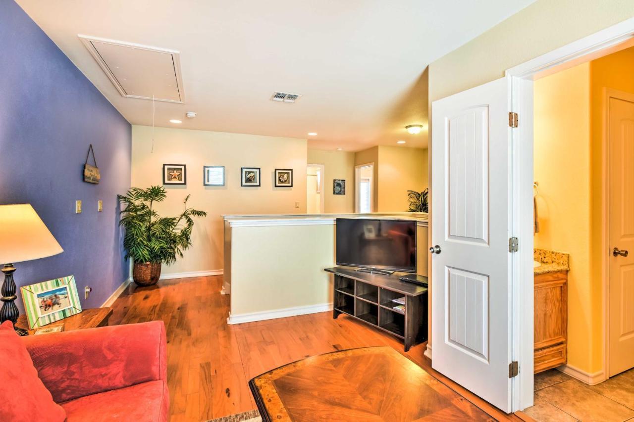 Spacious Port Aransas Condo Near Beach And Golfing Bagian luar foto